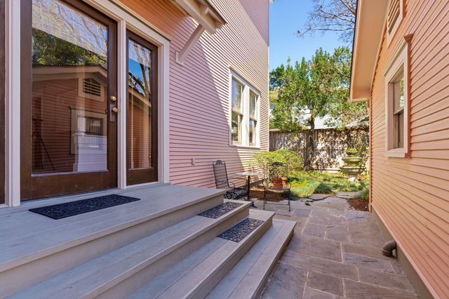 411 Bayland Avenue, Houston, TX 77009