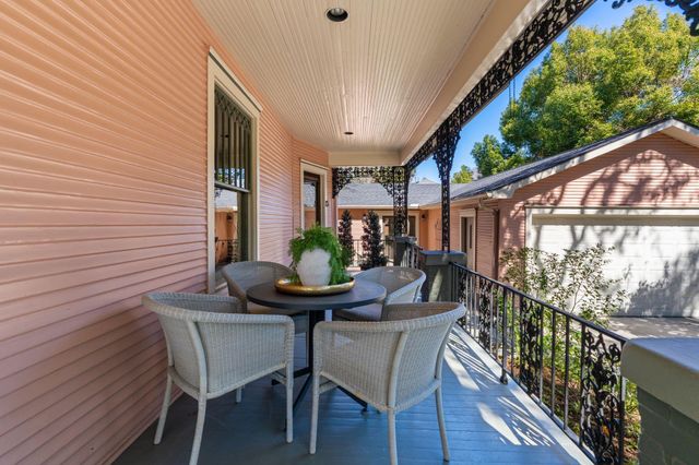 411 Bayland Avenue, Houston, TX 77009