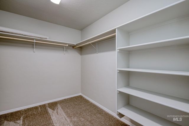 1144 W Cub River Dr, Meridian, ID 83642