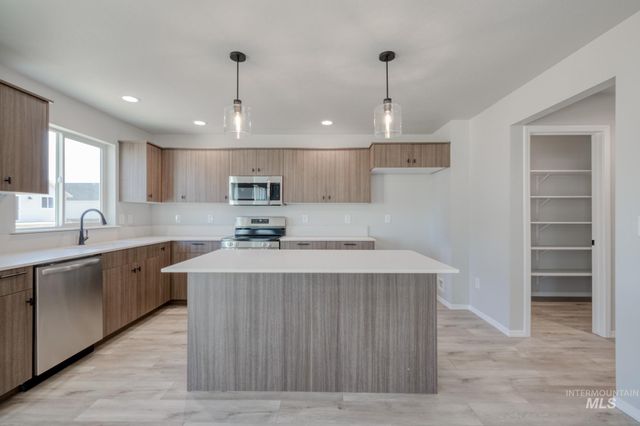 1144 W Cub River Dr, Meridian, ID 83642