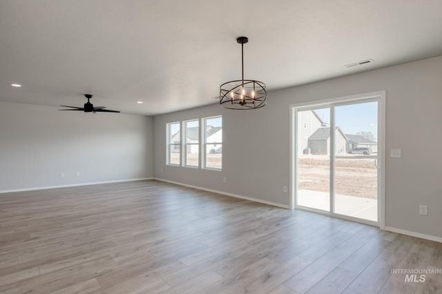 1144 W Cub River Dr, Meridian, ID 83642