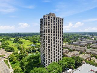 5000 Town Center 1806, Southfield, MI 48075