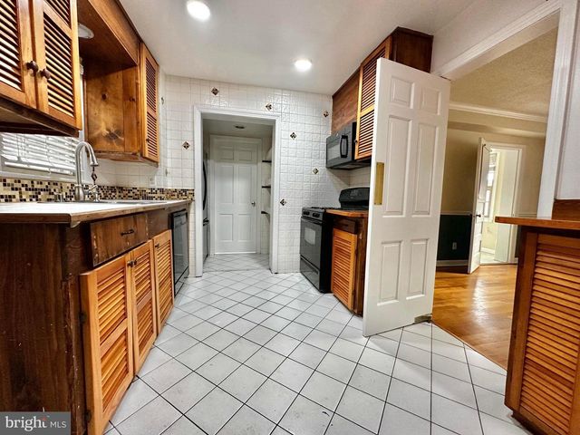 2701 13TH ST S, Arlington, VA 22204