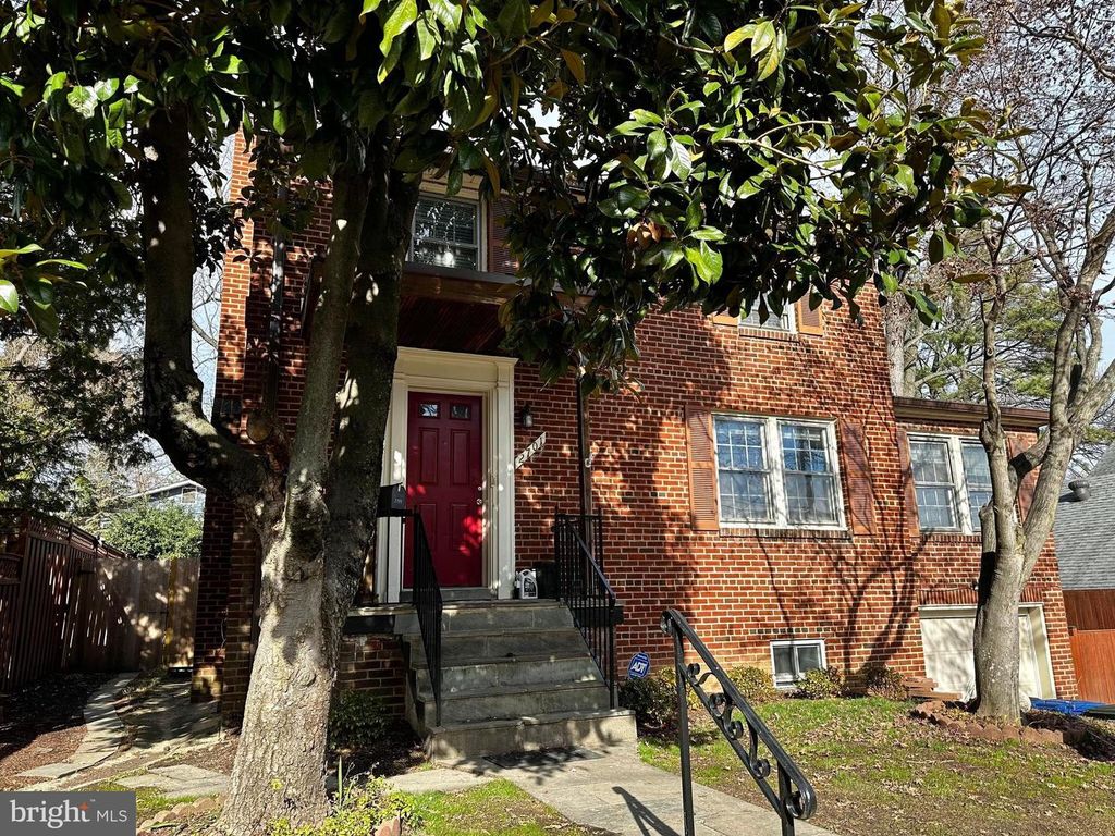 2701 13TH ST S, Arlington, VA 22204