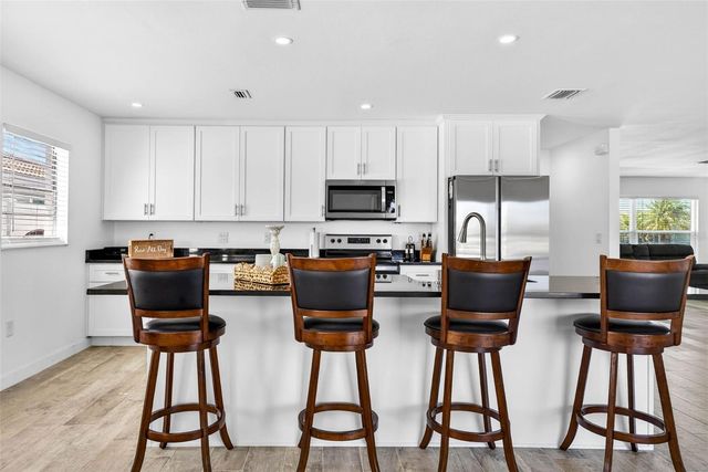 5448 LEEWARD LANE, New Port Richey, FL 34652