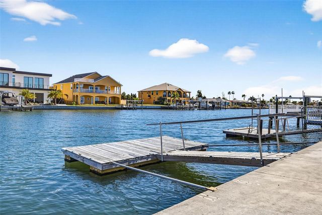 5448 LEEWARD LANE, New Port Richey, FL 34652