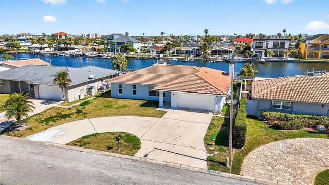 5448 LEEWARD LANE, New Port Richey, FL 34652