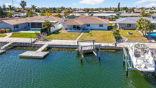 5448 LEEWARD LANE, New Port Richey, FL 34652