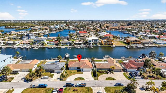 5448 LEEWARD LANE, New Port Richey, FL 34652