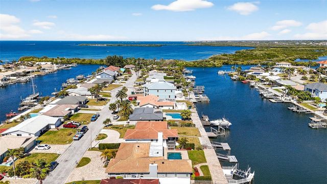 5448 LEEWARD LANE, New Port Richey, FL 34652