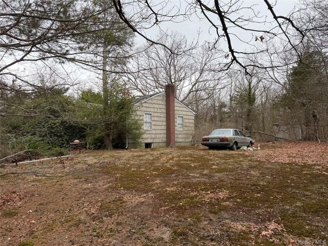 171 Stony Hollow Road, Greenlawn, NY 11740
