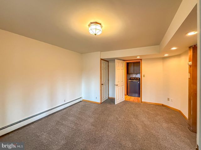 2240 DEEP CREEK RD, Perkiomenville, PA 18074