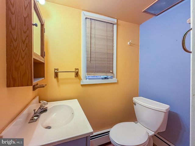 2240 DEEP CREEK RD, Perkiomenville, PA 18074