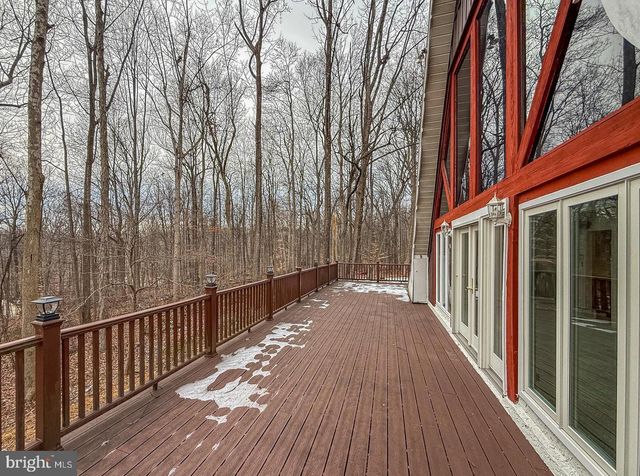 2240 DEEP CREEK RD, Perkiomenville, PA 18074