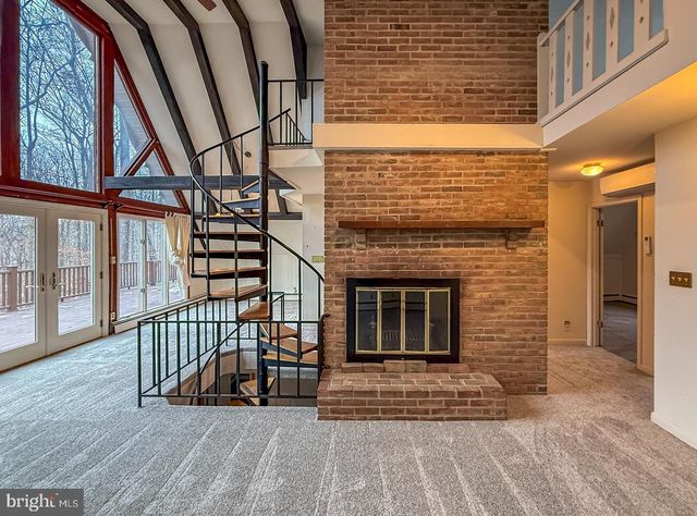 2240 DEEP CREEK RD, Perkiomenville, PA 18074