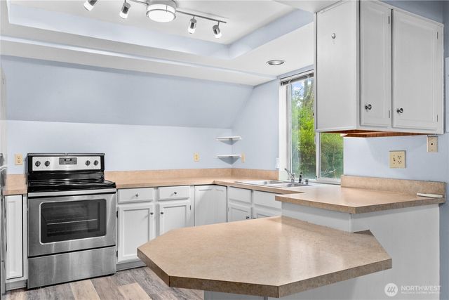 9911 Berkshire Loop SE, Olympia, WA 98513