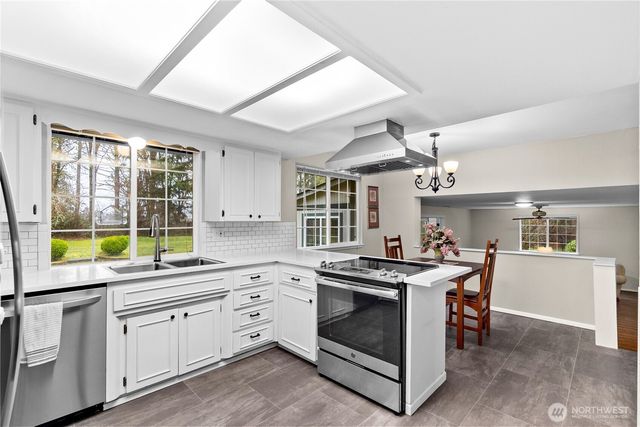 9911 Berkshire Loop SE, Olympia, WA 98513