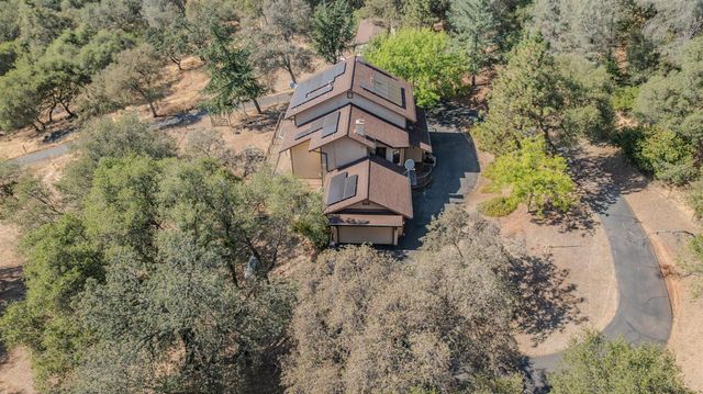 5681 Honeycomb Ln, Shingle Springs, CA 95682