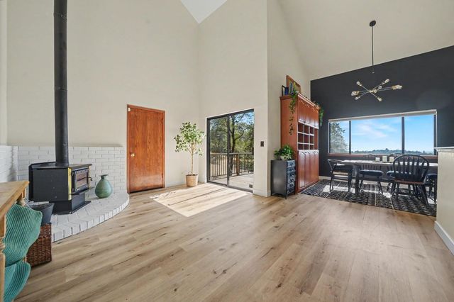 5681 Honeycomb Ln, Shingle Springs, CA 95682