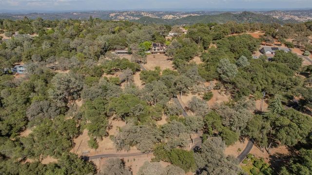 5681 Honeycomb Ln, Shingle Springs, CA 95682