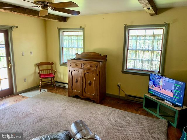 733 BEACH ST, Reading, PA 19605