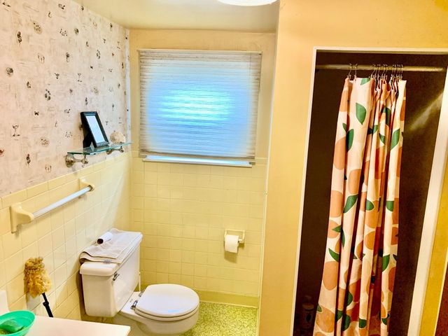 733 BEACH ST, Reading, PA 19605