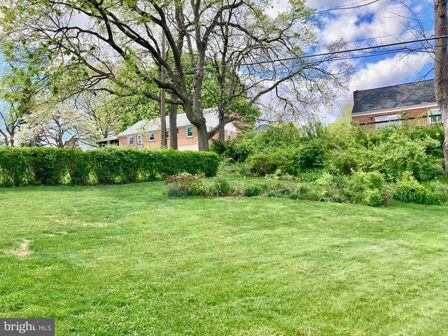 733 BEACH ST, Reading, PA 19605