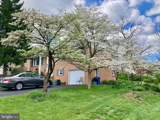 733 BEACH ST, Reading, PA 19605