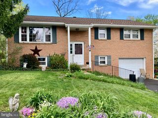 733 BEACH ST, Reading, PA 19605