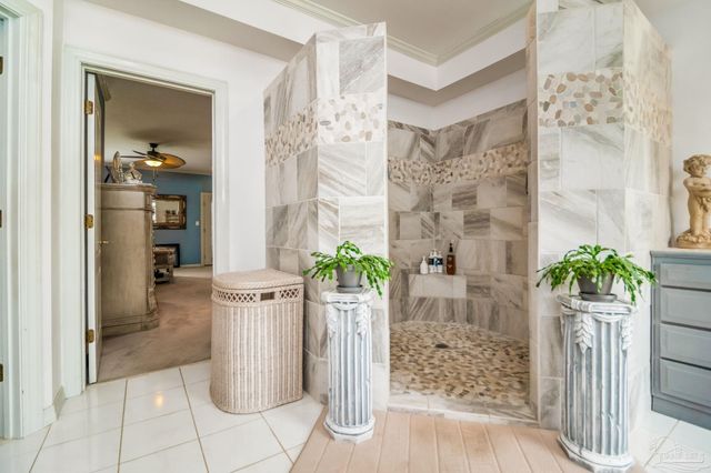 5708 Lakeside Ct, Milton, FL 32583