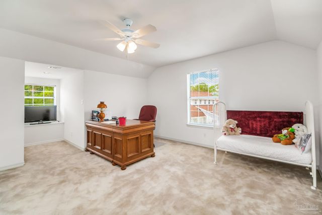 5708 Lakeside Ct, Milton, FL 32583