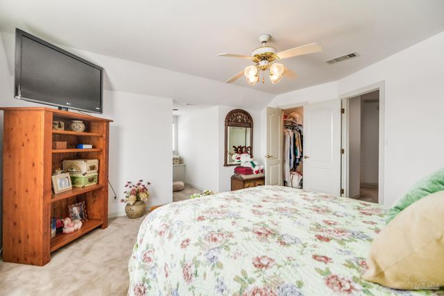 5708 Lakeside Ct, Milton, FL 32583