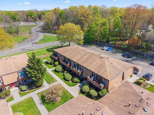 19 New Holland Village, Nanuet, NY 10954
