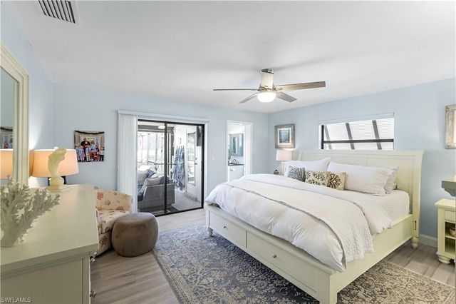 937 SW 54th LN, Cape Coral, FL 33914