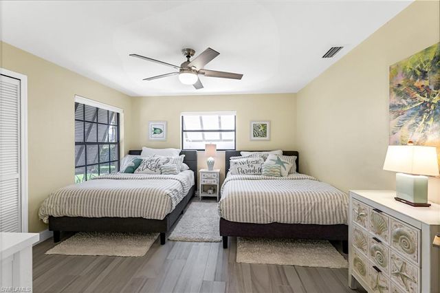 937 SW 54th LN, Cape Coral, FL 33914