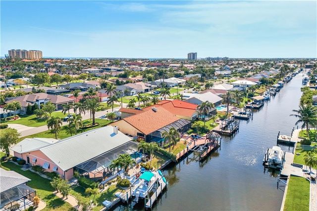 937 SW 54th LN, Cape Coral, FL 33914