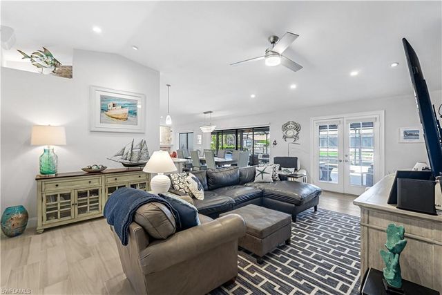 937 SW 54th LN, Cape Coral, FL 33914