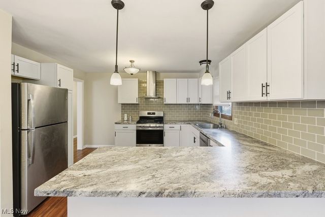 1534 Brittain Road, Akron, OH 44310