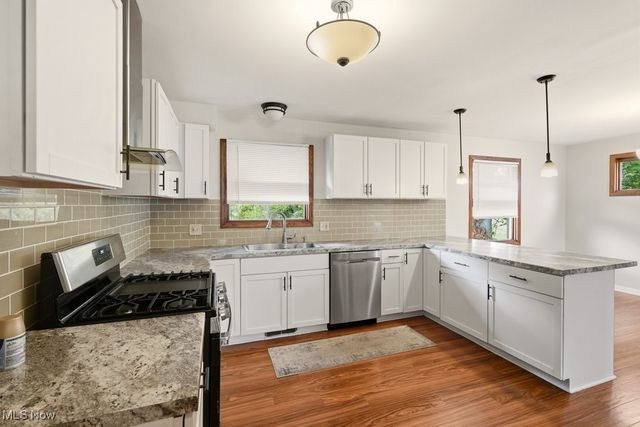 1534 Brittain Road, Akron, OH 44310