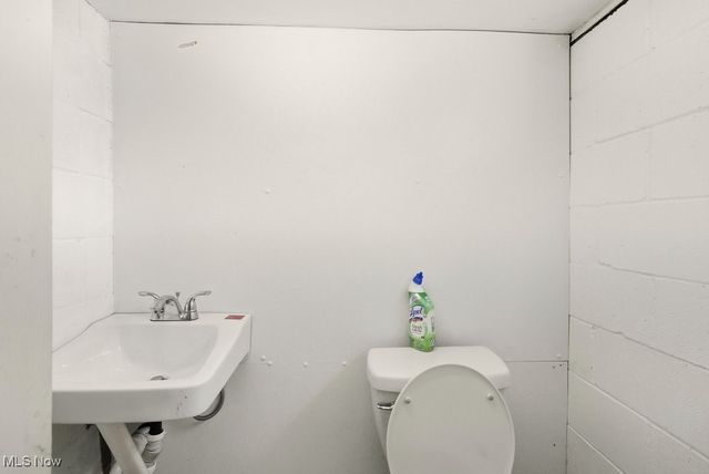 1534 Brittain Road, Akron, OH 44310