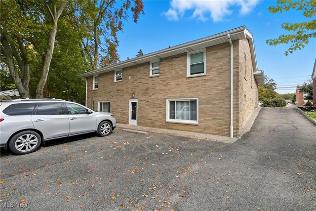 1534 Brittain Road, Akron, OH 44310