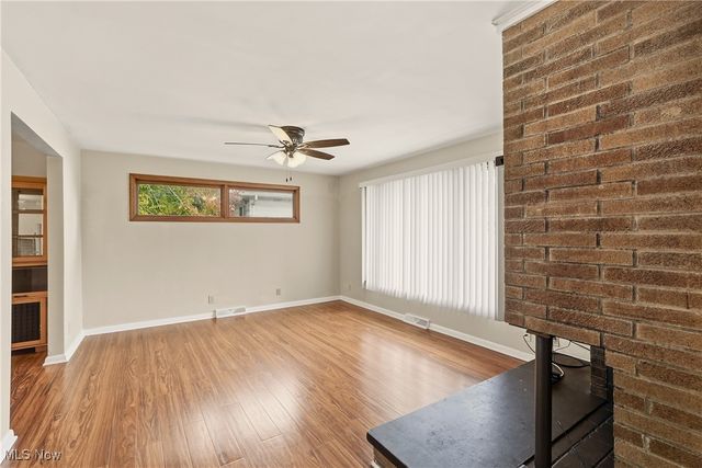 1534 Brittain Road, Akron, OH 44310