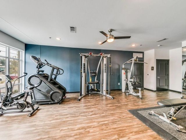 1000 Fort Worth Avenue 413, Dallas, TX 75208