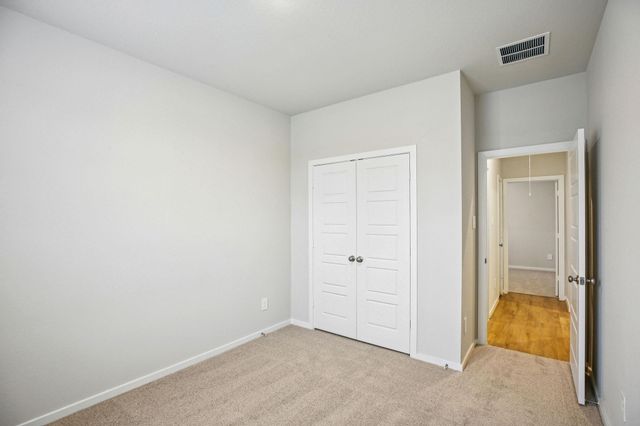 5132 Redbud Valley Drive, Pearland, TX 77584