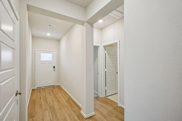 5132 Redbud Valley Drive, Pearland, TX 77584