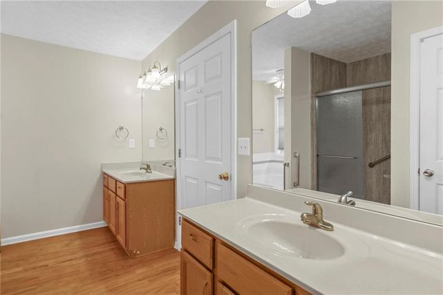 6236 Rock Port Drive, Flowery Branch, GA 30542