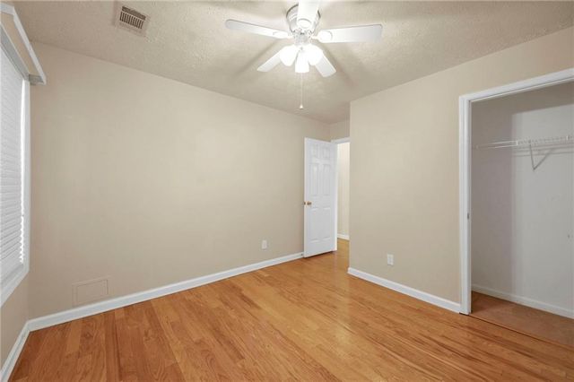 6236 Rock Port Drive, Flowery Branch, GA 30542