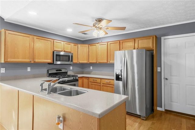 6236 Rock Port Drive, Flowery Branch, GA 30542