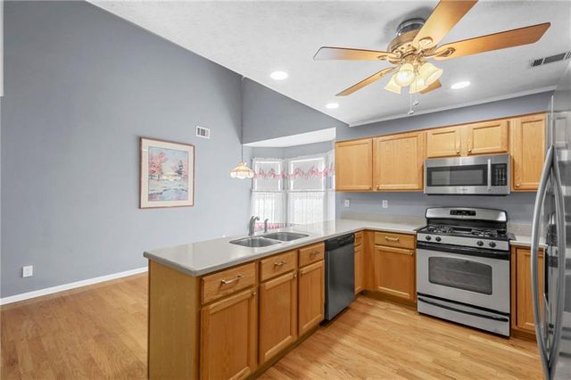 6236 Rock Port Drive, Flowery Branch, GA 30542