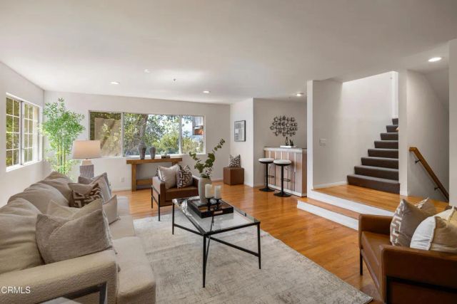 156 Saint Albans Avenue, South Pasadena, CA 91030